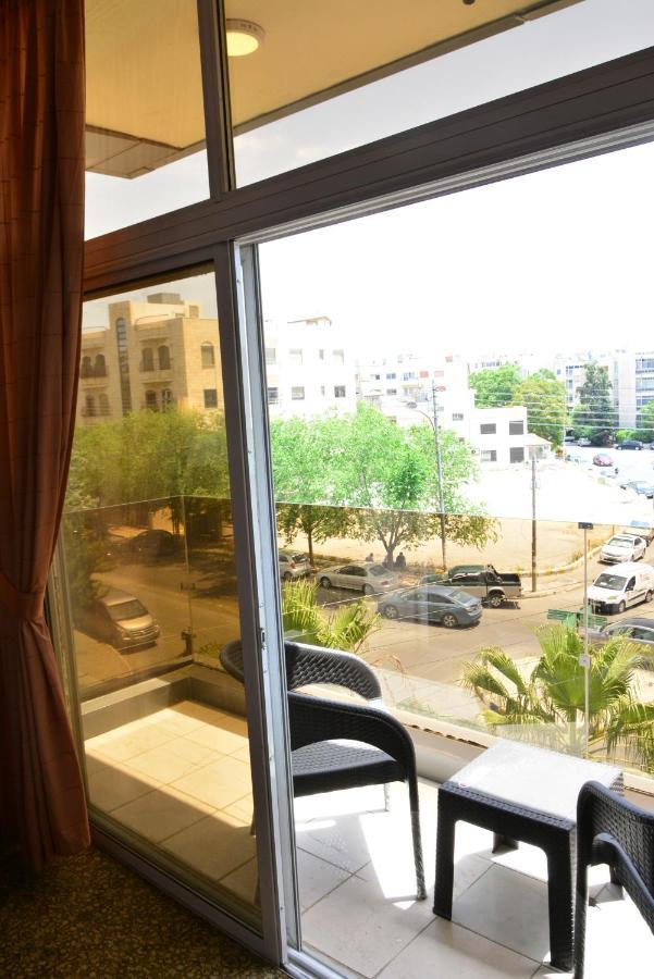 Rakeen Hotel アンマン エクステリア 写真